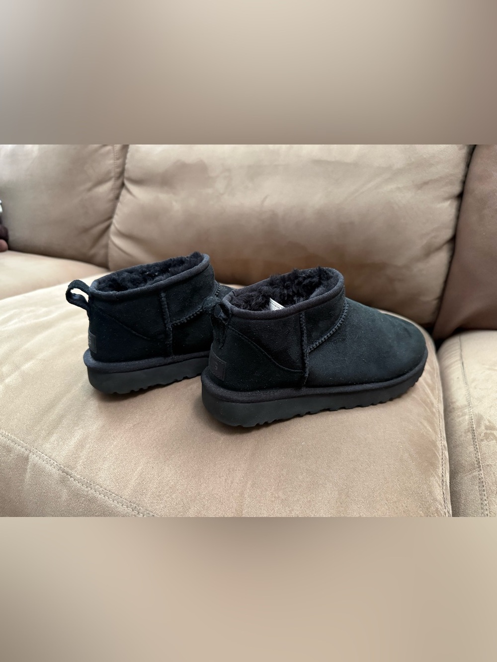 Ugg Classic Ultra Mini Boot Sz 8